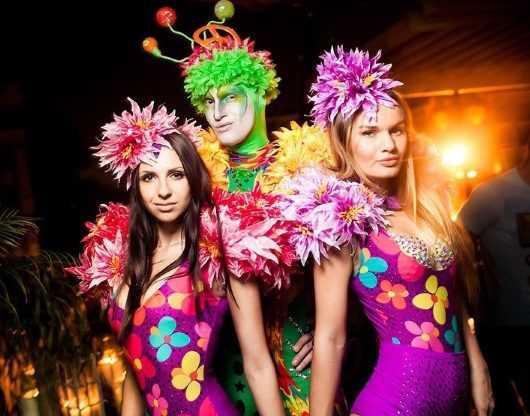 42017080-10-530x416 42017080-10-530x416
